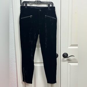 J Brand Elegant Black Velvet(een) Pants